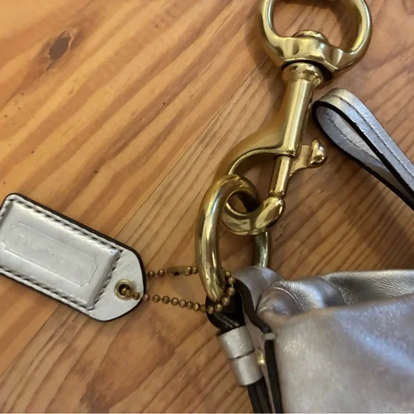 Vintage Y2K Coach Metallic Silver Hobo Bag coach Carly with handmade charm - Picture 8 of 14